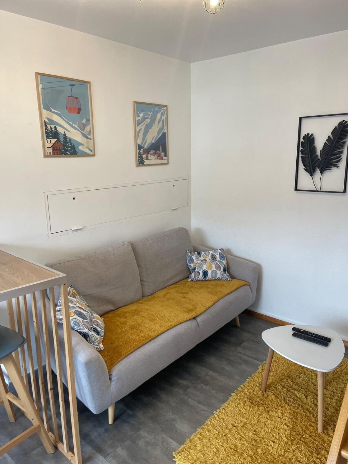 Superbe Studio A Proximite Du Centre-Ville Saint-Die-des-Vosges Ngoại thất bức ảnh